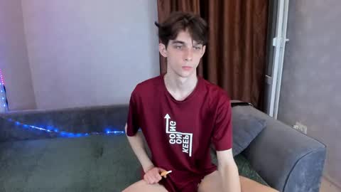 Snapshot of aaron_bang chatting on May 2026 09:00:02 PM Aaron Bang online show from May 2026 09:00:02 PM