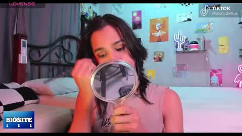 Aaron  online show from February 2026 03:22:01 AM