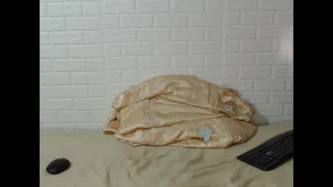 Aaron Miller online show from September 2025 07:39:02 PM