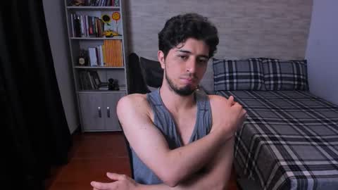 Aaron online show from December 2025 11:43:02 PM