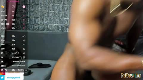 Aaron online show from October 2025 02:34:01 AM