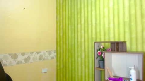 Snapshot of aaronbakers chatting on January 2025 09:10:02 AM im NiallDun online show from January 2025 09:10:02 AM