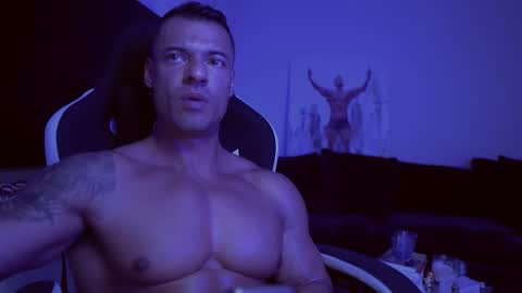 Snapshot of aaronblazee chatting on May 2026 05:07:01 PM aaronblazee online show from May 2026 05:07:01 PM