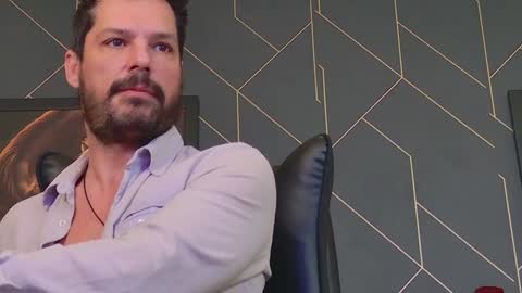 Aaron online show from January 2025 05:31:01 AM