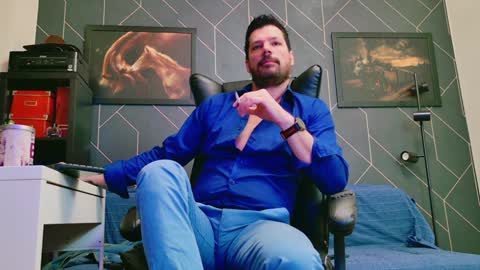 Aaron online show from January 2025 04:32:01 AM