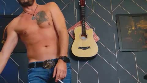 Aaron online show from September 2025 06:42:01 PM