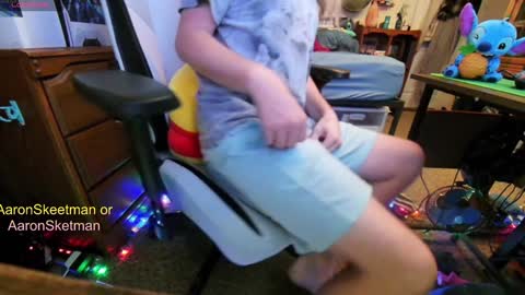 Aaron Skeetman online show from December 2024 06:24:02 AM