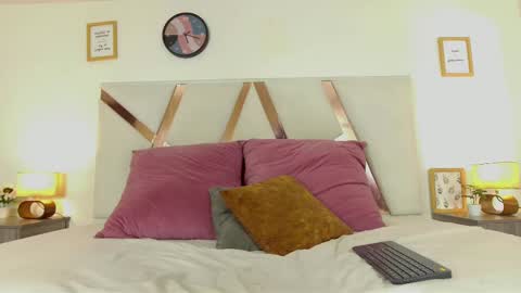   AASHLEY  online show from March 2025 06:01:02 PM