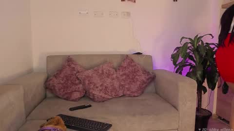 Snapshot of abbey_allen chatting on February 2025 11:31:01 PM Abbey  IG abby allenn  04 December Online at  I will be on vacation dont forget me  See you soon   online show from February 2025 11:31:01 PM