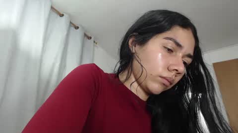 Snapshot of abbi_mooncb chatting on January 2025 01:22:01 PM Abbi mooncb online show from January 2025 01:22:01 PM