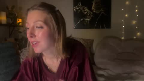 Abbie online show from December 2025 01:02:02 AM