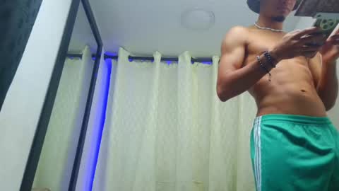 Snapshot of abby_and_david_hot chatting on May 2026 11:00:01 PM abby online show from May 2026 11:00:01 PM
