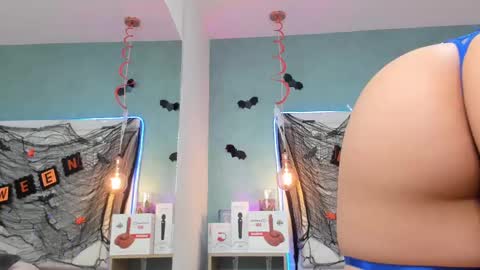 Abby Dixon  online show from October 2025 10:33:01 PM