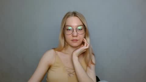 Snapshot of abbymoore__ chatting on January 2025 12:41:02 PM Abby Lovense is active online show from January 2025 12:41:02 PM