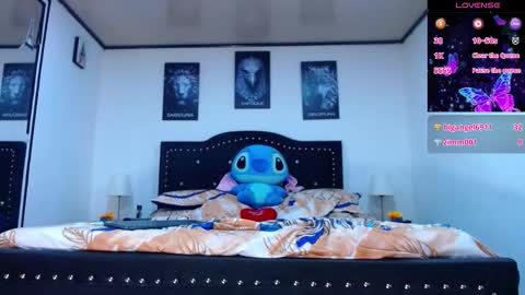 abbyshinne online show from November 2025 03:54:02 PM