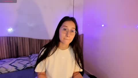 Abigail online show from July 2026 06:33:01 PM