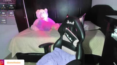 Snapshot of abbyxlee chatting on March 2025 10:15:02 PM     online show from March 2025 10:15:02 PM