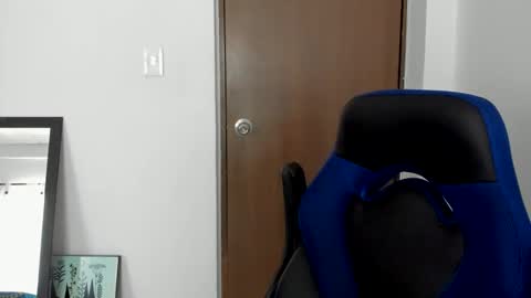 Independence model AbelAsburgo online show from January 2025 07:00:02 PM