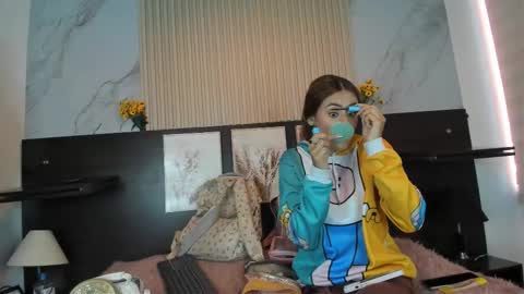 Abella online show from September 2025 02:17:02 PM