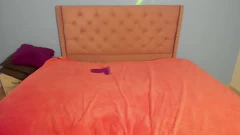 Abella online show from December 2024 08:54:02 PM