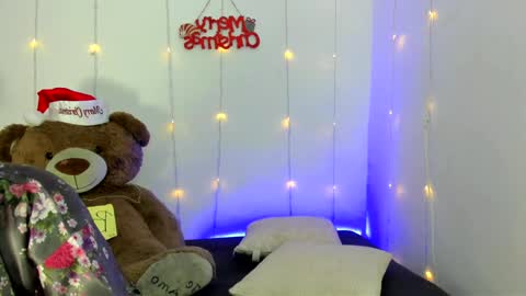  Abella and Kendra  online show from December 2024 07:04:02 PM