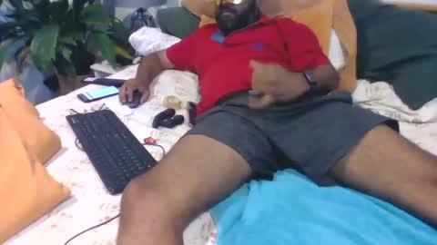 Snapshot of abhi_cam chatting on December 2024 10:15:02 PM Naked Gentleman online show from December 2024 10:15:02 PM