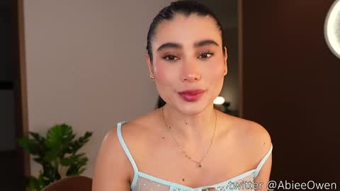 abie_owen online show from June 2026 12:46:02 AM