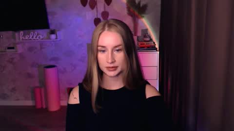 Snapshot of abigail_flex chatting on October 2025 06:52:01 PM Anna online show from October 2025 06:52:01 PM