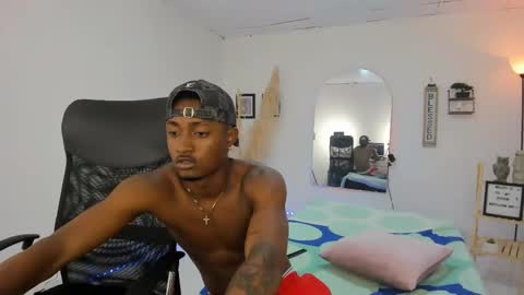 Snapshot of abony_sex69 chatting on October 2025 06:35:02 PM abony_sex69 online show from October 2025 06:35:02 PM