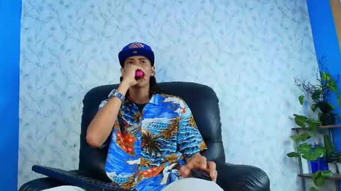 Snapshot of abravanel_sefardi chatting on May 2026 05:21:02 PM Abrovanel online show from May 2026 05:21:02 PM