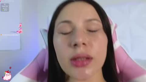 Abril  online show from January 2025 09:47:02 PM