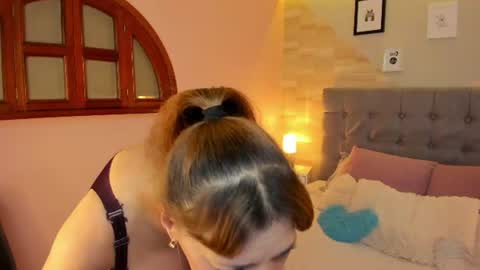 Snapshot of abril_777 chatting on July 2026 11:40:01 PM Abril 777 online show from July 2026 11:40:01 PM