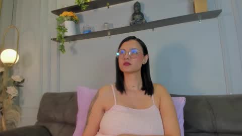 Abril jones online show from October 2025 08:37:01 AM