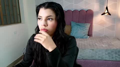 Snapshot of abril_matthews chatting on January 2025 12:07:02 PM ABRIL MATTHEWS online show from January 2025 12:07:02 PM