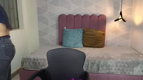 Snapshot of abril_matthews chatting on January 2025 12:03:02 PM ABRIL MATTHEWS online show from January 2025 12:03:02 PM