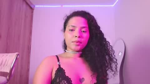 Snapshot of abril_ricci chatting on October 2025 03:50:02 AM Abril  online show from October 2025 03:50:02 AM