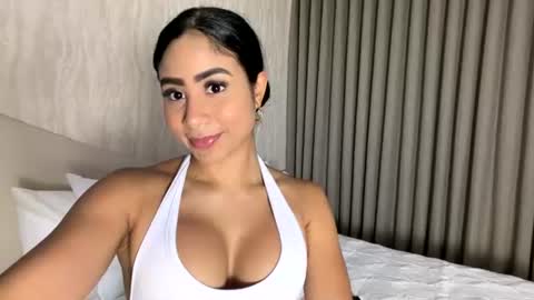 Abril Victoria online show from July 2026 12:35:02 AM