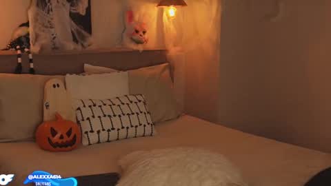 My name is Alexa. Please say hello I like to chat with you. If you have requests please use tip online show from October 2025 01:17:02 AM