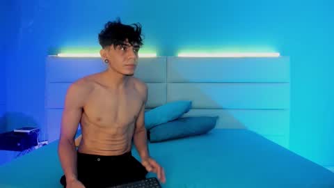 Snapshot of abrilandjulian chatting on March 2026 11:38:01 AM Abril and Julian online show from March 2026 11:38:01 AM