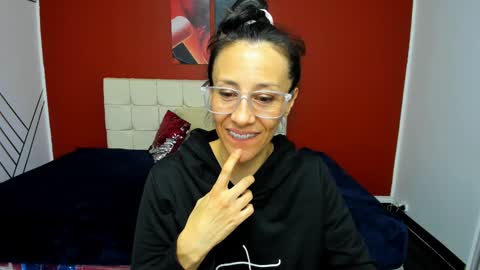 ABRIL online show from January 2025 10:02:01 AM