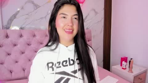 Snapshot of abrilquintana chatting on April 2026 11:36:02 AM Abril online show from April 2026 11:36:02 AM