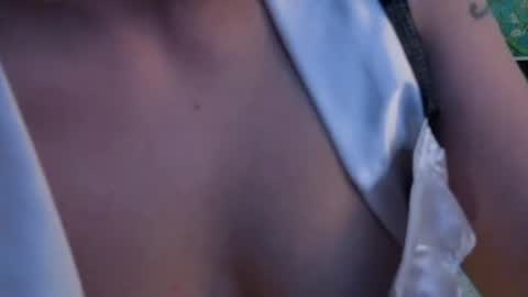 Absenta vert online show from July 2026 12:13:01 AM