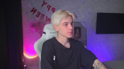 Nick online show from November 2025 04:51:02 PM