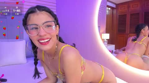 Snapshot of aby_lee_ chatting on December 2024 02:28:02 PM Aby online show from December 2024 02:28:02 PM