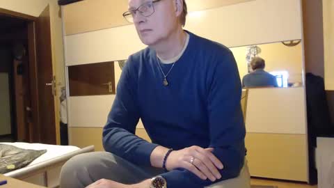 Snapshot of ach471 chatting on December 2024 05:17:02 PM ach471 online show from December 2024 05:17:02 PM