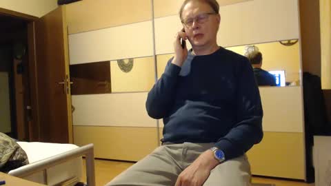 Snapshot of ach471 chatting on December 2024 07:05:01 AM ach471 online show from December 2024 07:05:01 AM