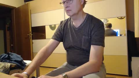 Snapshot of ach471 chatting on December 2024 07:05:01 AM ach471 online show from December 2024 07:05:01 AM