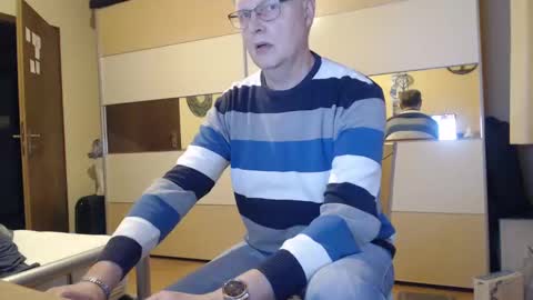 Snapshot of ach471 chatting on January 2025 02:52:02 PM ach471 online show from January 2025 02:52:02 PM