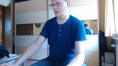 Snapshot of ach471 chatting on February 2025 08:43:02 AM ach471 online show from February 2025 08:43:02 AM