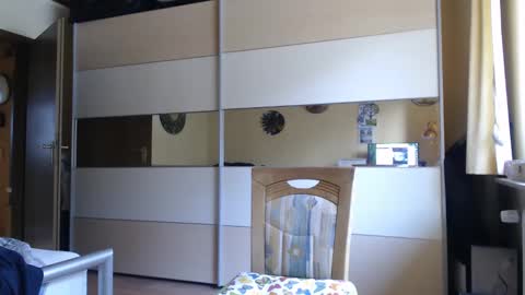 Snapshot of ach471 chatting on February 2025 08:50:01 AM ach471 online show from February 2025 08:50:01 AM